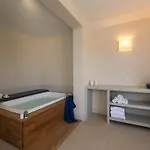 Chic Tuscan With Steam 度假居 *