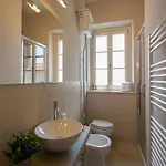 度假居 Chic Tuscan With Steam