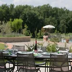 度假居 Chic Tuscan With Steam