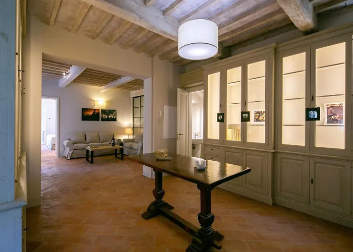 Chic Tuscan With Steam *