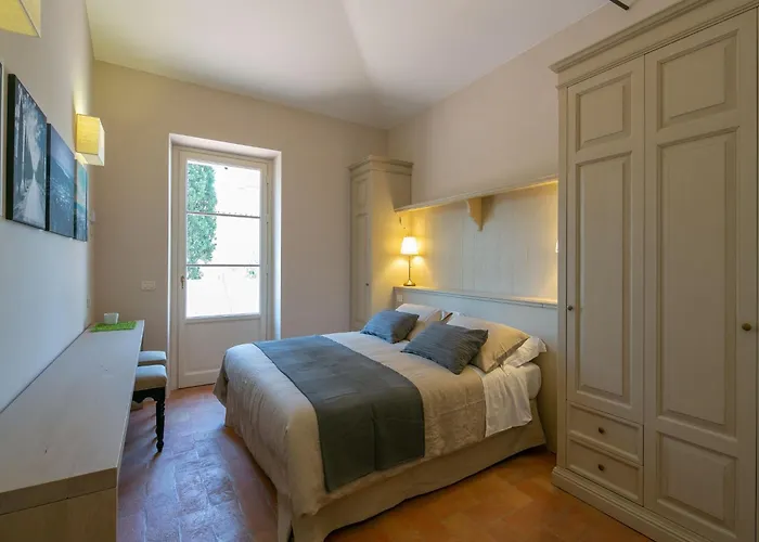 Chic Tuscan With Steam Cortona