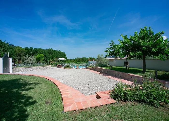 Chic Tuscan With Steam *