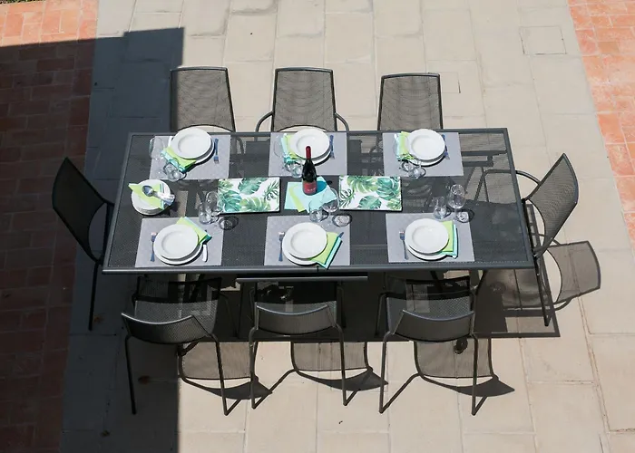 Chic Tuscan With Steam *